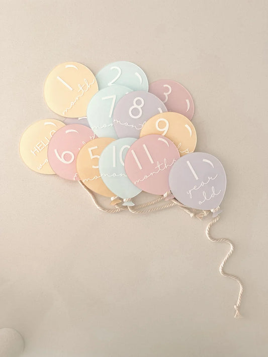 Balloon milestone set